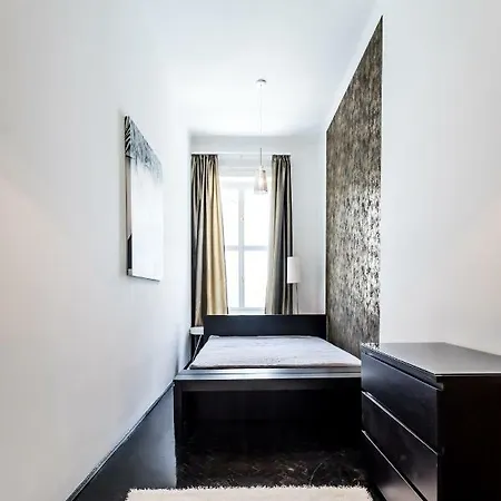 Apartment Bpr B&w Elegant *