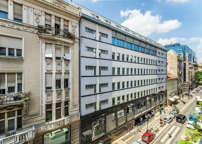 Bpr B&w Elegant Apartament